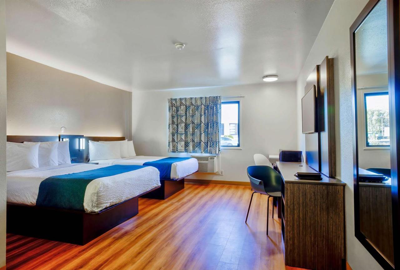 Motel 6-Duluth, Mn Eksteriør bilde